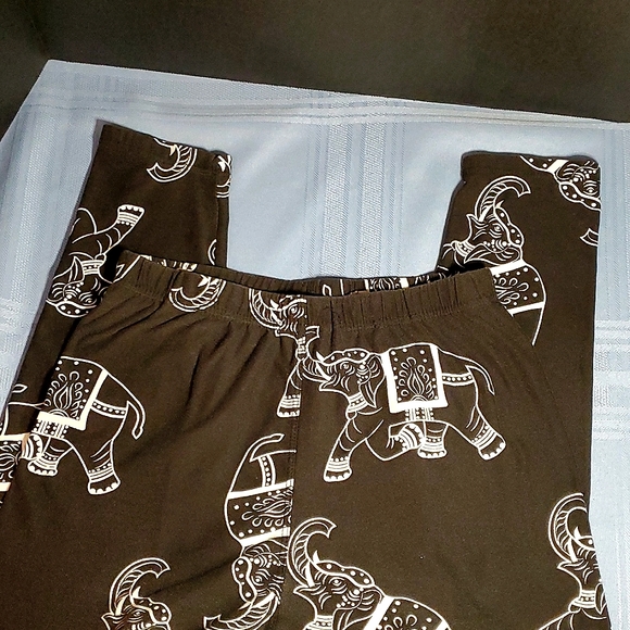 Black & White Cotton Boho Elephant Leggings - Size XSmall to Small - Picture 3 of 10